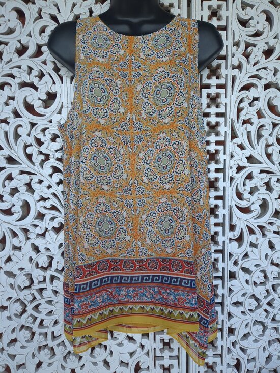 Max Studio Tops - Med Max Studio Sleeveless Tunic